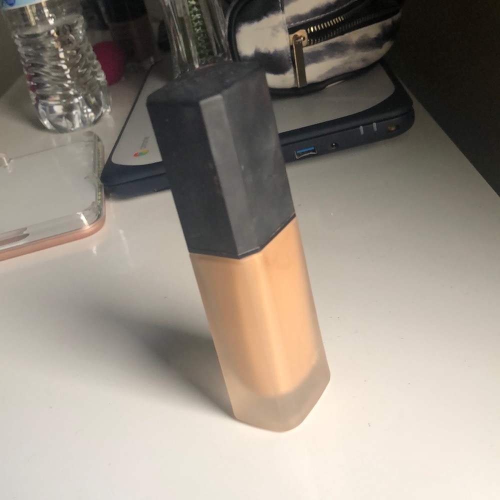 Col-lab Meet your Matte Velvet Foundation - Picture 2 of 2